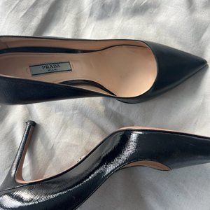 Prada Saffiano textured patent black leather pumps